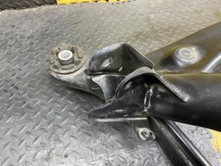 Балка подвески задняя TOYOTA CROWN ARS210 8AR-FTS 51206-30121 2 ракурс