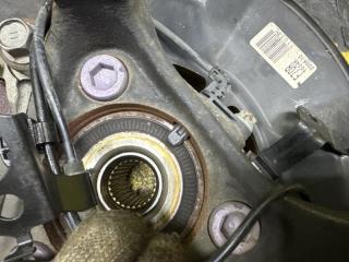 Ступица правая передняя TOYOTA YARIS MXPA10 M15A-FKS 3 ракурс
