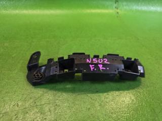Крепление бампера правое переднее HONDA VEZEL RU4 LEB 71193-T7A-J00 2 ракурс