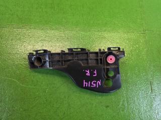 Крепление бампера правое переднее TOYOTA AQUA NHP10 1NZ-FXE 52535-52190 1 ракурс