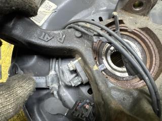 Ступица правая передняя TOYOTA AQUA NHP10 1NZ-FXE 43211-52050 43502-52030, 89542-52130 4 ракурс