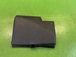 Крышка блока предохранителей TOYOTA AQUA NHP10 1NZ-FXE 82662-52740 1 ракурс Крышка блока предохранителей TOYOTA AQUA NHP10 1NZ-FXE 82662-52740 1 ракурс
