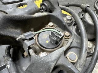 Ступица левая задняя TOYOTA HARRIER ZSU60 3ZR-FAE 42450-42040 3 ракурс Ступица левая задняя TOYOTA HARRIER ZSU60 3ZR-FAE 42450-42040 3 ракурс
