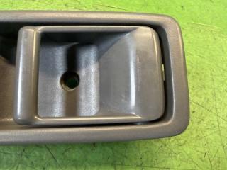Ручка двери внутренняя передняя MAZDA BONGO SK82M F8 80670-HA001 S47P58330A 3 ракурс