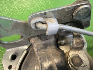 Замок 5-й двери SUZUKI ESCUDO TA01W G16A 82530-61A00 4 ракурс