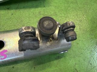Ролик раздвижной двери правый задний NISSAN VANETTE SKP2MN L8 82420-HC000 82410-HA00A 82400-HC000 4 ракурс