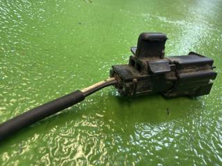 Датчик abs правый передний TOYOTA COROLLA AXIO ZRE144 2ZR-FE 89542-12100 2 ракурс