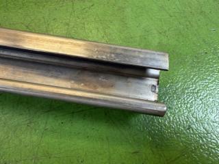 Полозья для сдвижной двери левые задние NISSAN VANETTE SKP2MN L8 77797-HA000, S42N-73-280 2 ракурс