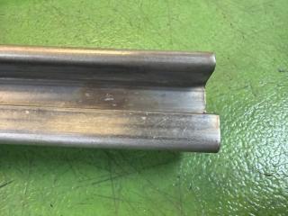 Полозья для сдвижной двери правые задние NISSAN VANETTE SKP2MN L8 77796-HA000, S42N-72-280 2 ракурс