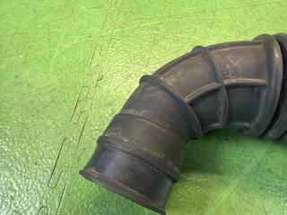 Патрубок воздушного фильтра SUZUKI JIMNY JB23W K6A 13881-83A00 2 ракурс