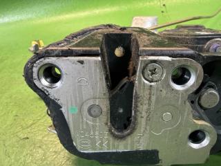 Замок двери левый передний TOYOTA DYNA KDY281 1KD-FTV 69320-37060, 69320-37050, 69120-37050 2 ракурс Замок двери левый передний TOYOTA DYNA KDY281 1KD-FTV 69320-37060, 69320-37050, 69120-37050 2 ракурс