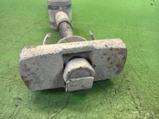 Крепление торсиона MAZDA BONGO SK82M F8 54216HC000, S08334050C 2 ракурс Крепление торсиона MAZDA BONGO SK82M F8 54216HC000, S08334050C 2 ракурс