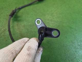 Датчик abs правый задний MITSUBISHI CANTER FBA20 4P10 ML252980, 1 3 ракурс