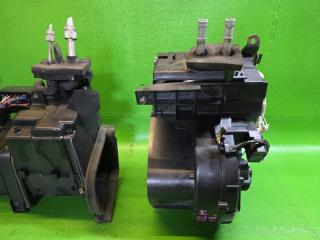 Печка салона передняя MAZDA BONGO SK82M F8 3 ракурс