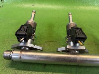 Инжектор HONDA VEZEL RU4 LEB 16010-5R1-305 2 ракурс
