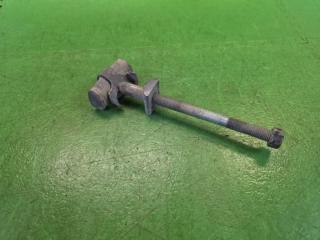 Крепление торсиона MAZDA BONGO SK82M F8 54216HC000, S08334050C 3 ракурс Крепление торсиона MAZDA BONGO SK82M F8 54216HC000, S08334050C 3 ракурс