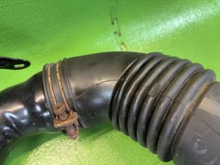 Патрубок воздушного фильтра TOYOTA DYNA KDY281 1KD-FTV 17882-30060 5 ракурс Патрубок воздушного фильтра TOYOTA DYNA KDY281 1KD-FTV 17882-30060 5 ракурс