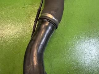 Патрубок интеркулера TOYOTA DYNA KDY281 1KD-FTV 17361-30050, 17343-30060 4 ракурс Патрубок интеркулера TOYOTA DYNA KDY281 1KD-FTV 17361-30050, 17343-30060 4 ракурс