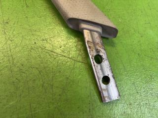 Ручка ручника правая передняя TOYOTA DYNA KDY281 1KD-FTV 74610-37040-B0 2 ракурс Ручка ручника правая передняя TOYOTA DYNA KDY281 1KD-FTV 74610-37040-B0 2 ракурс