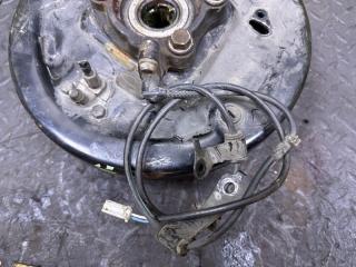 Ступица правая задняя TOYOTA COROLLA AXIO NZE164 1NZ-FE 42410-52060, 42431-52090 3 ракурс