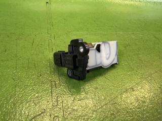 Датчик подачи воздуха TOYOTA YARIS MXPA10 M15A-FKS 22204-24010 1 ракурс