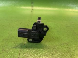 Датчик подачи воздуха TOYOTA YARIS MXPA10 M15A-FKS 22204-24010 2 ракурс