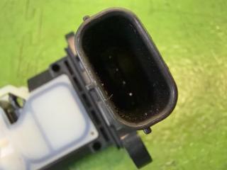 Датчик подачи воздуха TOYOTA YARIS MXPA10 M15A-FKS 22204-24010 5 ракурс