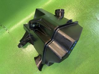 Влагоотделитель TOYOTA VOXY ZWR80 2ZR-FXE 17750-37080 2 ракурс Влагоотделитель TOYOTA VOXY ZWR80 2ZR-FXE 17750-37080 2 ракурс