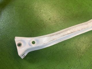 Планка телевизора TOYOTA AQUA NHP10 1NZ-FXE 53203-52260, 53202-52270 2 ракурс