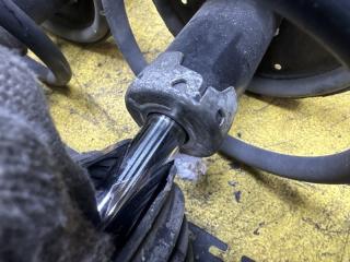 Стойка подвески передняя MAZDA BONGO FRIENDEE SGEW FE-E S10H-34-900A, S10H-34-900A S10H-34-700A 4 ракурс