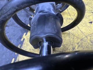 Стойка подвески передняя HONDA VEZEL RU3 LEB 51621-T7A-013, 51621-T7A-013 51611-T7A-013 5 ракурс