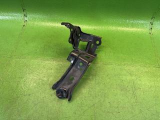 Крепление радиатора правое TOYOTA YARIS MXPH10 M15A-FXE 53035-K0010 5 ракурс