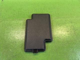 Крышка блока предохранителей TOYOTA VOXY ZRR75 3ZR-FAE 82662-28221 1 ракурс Крышка блока предохранителей TOYOTA VOXY ZRR75 3ZR-FAE 82662-28221 1 ракурс