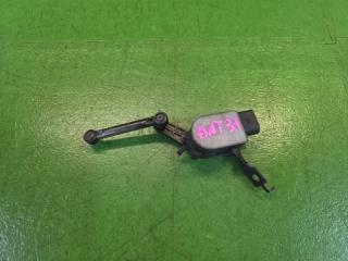 Датчик уровня кузова задний NISSAN X-TRAIL DNT31 M9R 53812 89900 1 ракурс