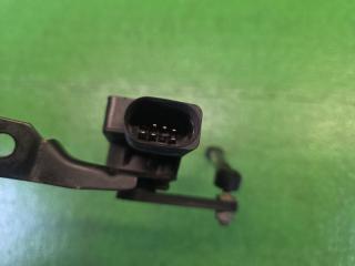 Датчик уровня кузова задний NISSAN X-TRAIL DNT31 M9R 53812 89900 5 ракурс