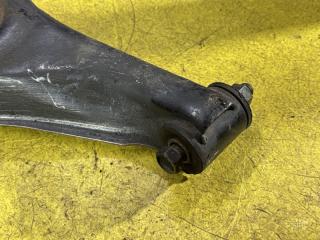 Рычаг правый передний SUZUKI ESCUDO TA01W G16A 45201-56B01 3 ракурс