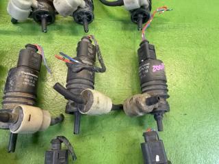 Насос омывателя MITSUBISHI OUTLANDER CW5W 4B12 3043125 5 ракурс Насос омывателя MITSUBISHI OUTLANDER CW5W 4B12 3043125 5 ракурс