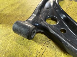 Рычаг правый передний TOYOTA YARIS MXPH10 M15A-FXE 48068-K9000 3 ракурс