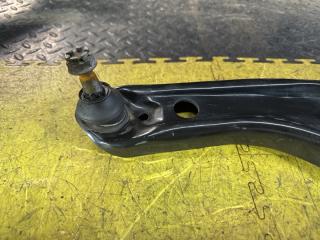 Рычаг левый передний TOYOTA AQUA NHP10 1NZ-FXE 48069-59145 2 ракурс Рычаг левый передний TOYOTA AQUA NHP10 1NZ-FXE 48069-59145 2 ракурс