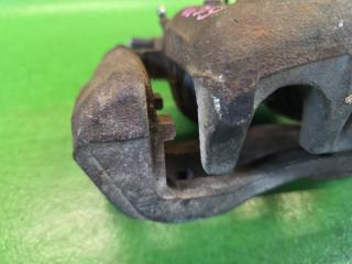 Суппорт правый передний MITSUBISHI DELICA PD6W 6G72 MB858405 4 ракурс