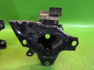 Крепление жесткости бампера переднее TOYOTA YARIS MXPH10 M15A-FXE 57013-K0010, 16695-15010, 16691-15020, 57013-K0010 57014-K0010 4 ракурс
