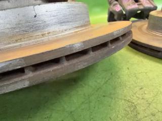 Тормозной диск задний SUBARU LEGACY BP5 EJ20X 26700AE080, 26692AG080,26692AG090 4 ракурс