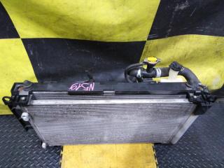 Радиатор TOYOTA AQUA NHP10 1NZ-FXE 16400-21330, 16711-21150 2 ракурс