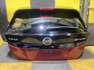 Дверь 5-я NISSAN LEAF ZE1 EM57 K010M-5SKAB 1 ракурс Дверь 5-я NISSAN LEAF ZE1 EM57 K010M-5SKAB 1 ракурс