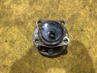 Ступица правая задняя TOYOTA AQUA NHP10 1NZ-FXE 42450-52060 1 ракурс