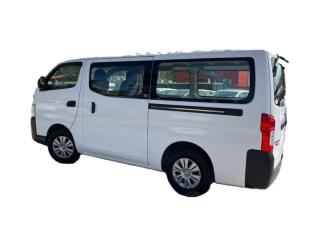 Стекло собачника левое заднее NISSAN NV350 CARAVAN VW6E26 4 ракурс
