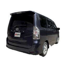 Стекло собачника правое заднее TOYOTA VOXY ZRR75 3ZR-FAE 62710-28420 4 ракурс
