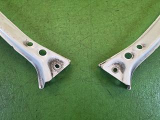 Планка телевизора передняя TOYOTA AQUA NHP10 1NZ-FXE 53202-52230, 53203-52220 4 ракурс