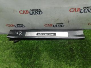 Фото запчасти накладка на порог салона передняя правая Hyundai Veracruz 2007 контрактная запчасть Запчасть накладка на порог салона передняя правая Hyundai Veracruz 2007