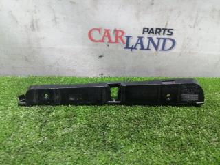 Фото запчасти крепление бампера заднее правое Hyundai Grand Starex контрактная запчасть Запчасть крепление бампера заднее правое Hyundai Grand Starex